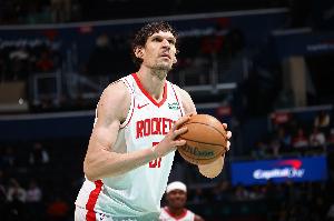 直播吧：廣廈新援博班選定球衣號碼51號 合同為2+2