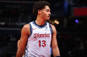 普爾半場出戰(zhàn)13分鐘 7中3&罰球4中4拿12分2助 出現(xiàn)3失誤