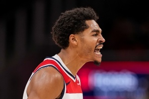 茶香四溢??普爾連續(xù)5場比賽砍下至少25分且命中5記三分