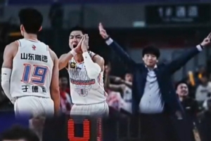 揚眉吐氣！高詩巖曬與于德豪合照：“高德地圖”持續(xù)為您導航