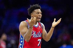 兄弟情深？洛瑞關鍵發(fā)球送德羅贊&3中0僅拿1助1斷 3失誤