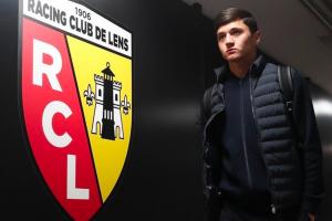 羅馬諾獨(dú)家：曼城有意冬窗引進(jìn)20歲朗斯中衛(wèi)胡薩諾夫