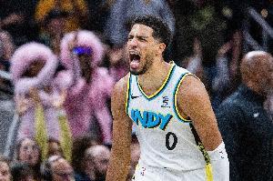 魔法再現(xiàn)！哈利伯頓單場至少30分15助+5三分且0失誤 歷史唯一！