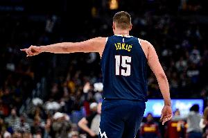 定海神針！約基奇半場13中8拿到20分5板6助3斷 正負(fù)值+11