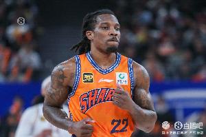 串聯(lián)全場！布萊德索9中6得到16分5板10助1斷 三分4中4