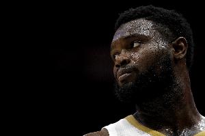 要背鍋！錫安5搶斷=綠軍全隊 但15中5僅得16分&關鍵失誤&扣籃扣飛