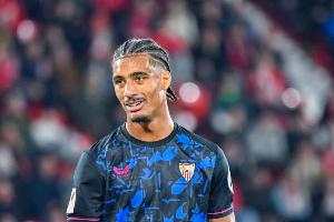 隊報：維拉有意塞維24歲后衛(wèi)巴代，球員合同解約金額為5000萬歐