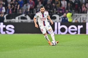 記者曝里昂老板聊天記錄，稱隊內(nèi)中場切爾基和隨行人員為“混蛋”