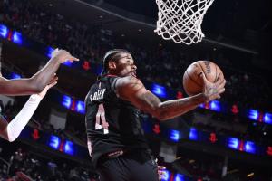 真起飛了??火箭賽季三殺灰熊穩(wěn)坐西區(qū)次席位置 領(lǐng)先后者2個(gè)勝場(chǎng)