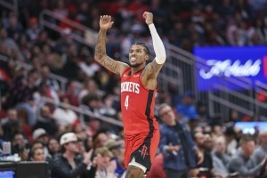 馬?。航軅?格林賽后去尿檢&打太棒 申京是火箭基本盤上限看格林