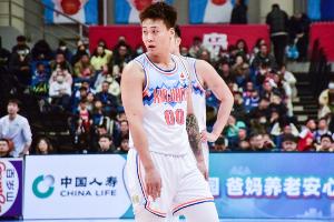 解禁復(fù)出！趙睿17中7砍全場最高20分外加4板4助3斷 正負(fù)值+21