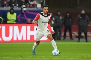 記者：費(fèi)內(nèi)巴切接近簽下法蘭克福后衛(wèi)圖塔，已談妥轉(zhuǎn)會(huì)費(fèi)在談合同