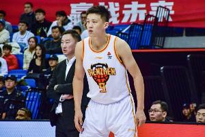 里程碑！周鵬命中個人本場第3個三分 累計973個三分并列CBA第15