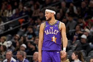 ??名記：火箭已經(jīng)讓人們知道他們是布克的球迷 太陽無興趣交易