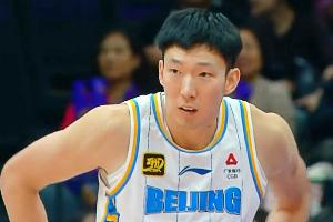 復(fù)出之戰(zhàn)被驅(qū)逐！周琦10中4得10分3板2帽 仍有些咳嗽&罰球7中2