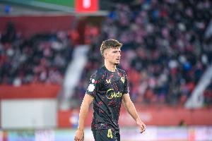 西媒：薩拉斯兩位朋友通過投注薩拉斯吃牌獲利至少9000歐，已被捕