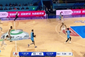 大個(gè)子也能很協(xié)調(diào)！拉科塞維奇轉(zhuǎn)換一條龍 假傳真上打成2+1！