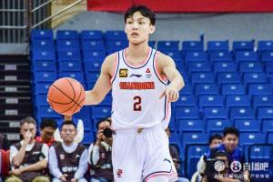 杜鋒談徐杰13助攻：我覺得他手無大礙 他現(xiàn)在更多是陶醉在串聯(lián)中