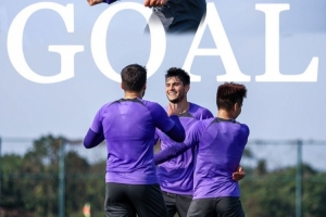 天津津門虎3-0勝青島西海岸，第一次代表球隊出場的薩爾瓦多破門