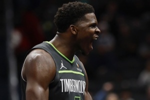 開局8中1！華子：我很努力 即使投丟了我也認(rèn)為球應(yīng)該進(jìn)