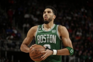 拿諾維茨基和庫(kù)里故事來(lái)看 塔圖姆真的“軟”嗎？