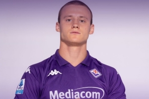 迪馬：那不勒斯有意今夏求購佛羅倫薩后衛(wèi)科穆佐，愿開價2000萬歐