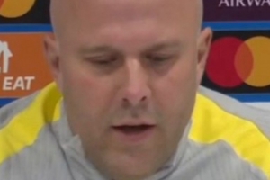 斯洛特：說世界最佳還為時(shí)過早 歐冠賽制很怪 頭名出線也會(huì)碰強(qiáng)隊(duì)