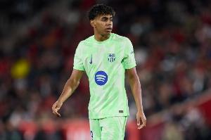 大腿！亞馬爾6成功過(guò)人+10成功對(duì)抗，均為本場(chǎng)最高