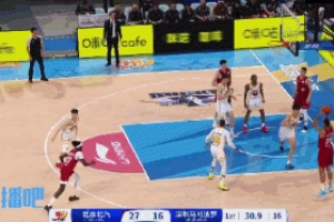 ??可惜罰球3中1！周琦籃下打周鵬2+1&罰球不中自己搶板再造兩罰