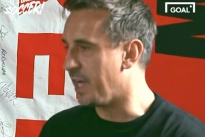 內(nèi)維爾快問(wèn)快答：梅西是GOAT？C羅才是；皇馬不會(huì)奪得這賽季歐冠