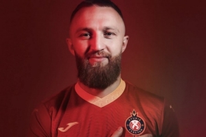 官方：原青島西海岸外援哈羅揚回歸亞美尼亞俱樂部埃里溫鳳凰