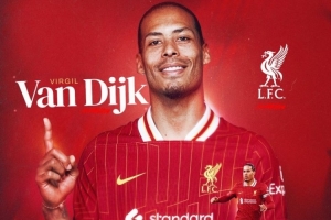 范迪克為利物浦出場300次贏得209勝，創(chuàng)隊史紀(jì)錄