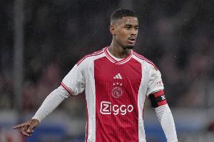 荷媒：阿賈克斯小妖哈托表示不會冬窗離隊，利物浦&皇馬均有意他
