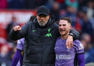 父親：像麥卡這樣攻防俱佳的球員不多見，他加盟紅軍是因?yàn)榭寺迤? >
                                        </div>
                                    </div>
                                    <div   id=