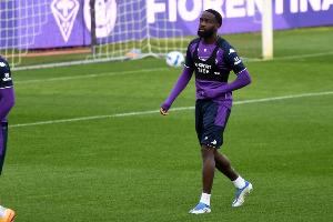 記者：100萬(wàn)歐租借+800萬(wàn)歐買(mǎi)斷，科莫與佛羅倫薩談妥伊科內(nèi)