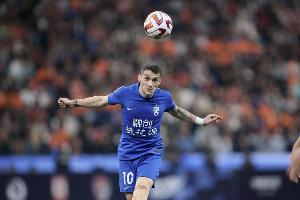 記者：斯坦丘加盟青島西海岸傳聞不屬實(shí)，阿齊茲已與西海岸會(huì)合