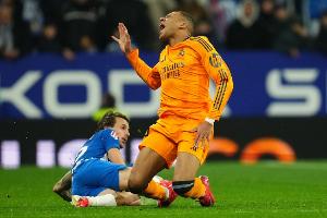 裁判專家：羅梅羅飛鏟姆巴佩絕對是紅牌，是最典型和明顯的紅牌