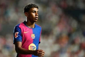 球迷怒贊亞馬爾過人秀：是你嗎梅西？他還有十幾年職業(yè)生涯呢