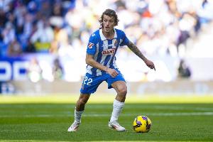 每體：裁判報告認(rèn)定羅梅羅有意爭搶皮球，因此沒有出示紅牌