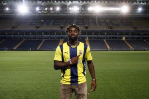 斯基拉：孔蒂想要補強一位邊鋒，目前還未談妥圣馬克西曼的交易