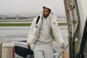 ??勇士曬12人登機照！評論區(qū)炸鍋：維金斯去哪兒了？KD要來了？