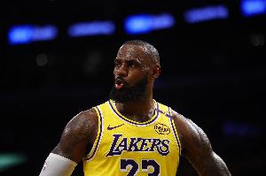 Skip：勒布朗上半場在用行動發(fā)聲明呢 盧卡慢慢來