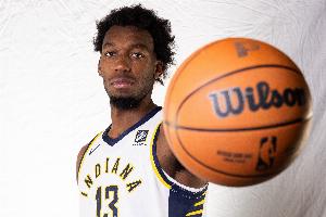 僅出戰(zhàn)1場(chǎng)！步行者將跟腱撕裂賽季報(bào)銷的懷斯曼+一筆現(xiàn)金送至猛龍