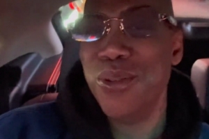 哪吒2登上紐約時(shí)代廣場(chǎng)！馬布里：期待小哪吒沖擊百億票房！