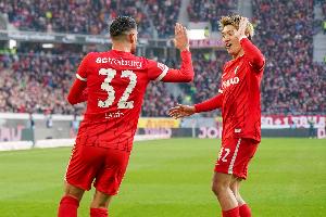 真酸??堂安律連停帶過(guò)奔襲半場(chǎng)+1v2連續(xù)戲耍送出制勝球助攻