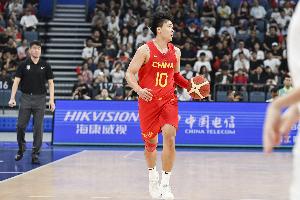 郭士強(qiáng)：因?yàn)橼w睿周琦隊(duì)內(nèi)最老 選他們當(dāng)隊(duì)長(zhǎng)副隊(duì)長(zhǎng)帶動(dòng)年輕人