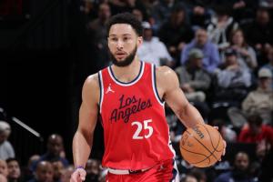 4034萬買斷！110萬簽快船！記者：我認(rèn)為76人試探過西蒙斯的情況