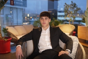 庫巴西：我?？从⒊攸c(diǎn)觀察范迪克 重點(diǎn)學(xué)習(xí)他的1v1防守和領(lǐng)導(dǎo)力