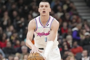 希羅砍至少40分5板10助 熱火隊(duì)史第4人&比肩詹姆斯/韋德/巴特勒