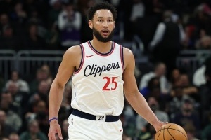 盧：西蒙斯仍然是每日觀察 明天背靠背對(duì)陣活塞出戰(zhàn)可能性不大